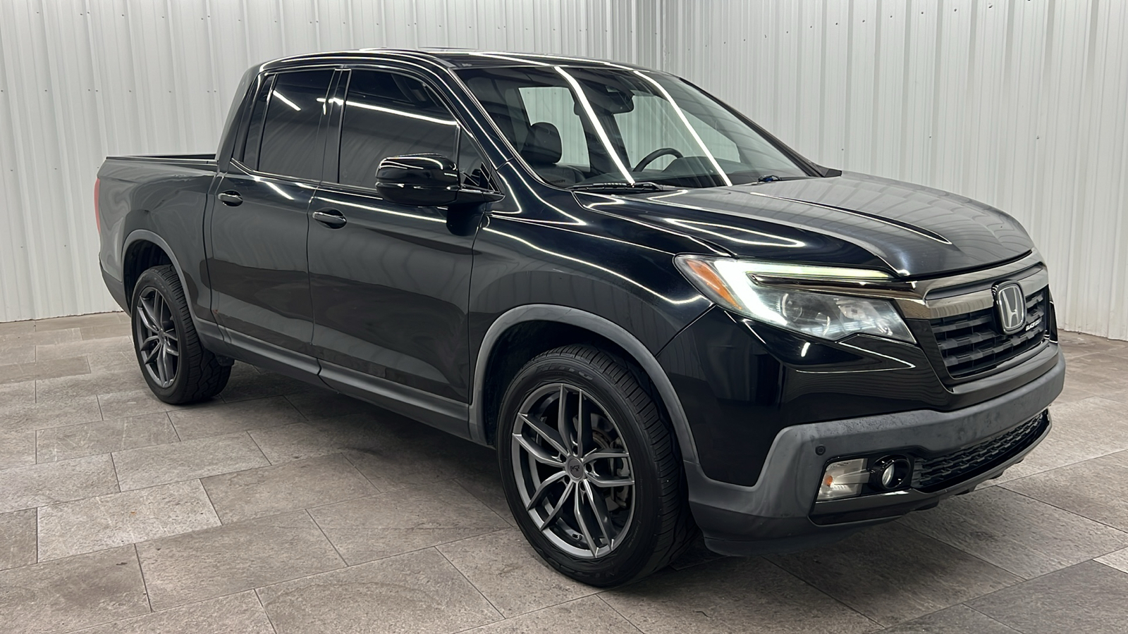 2017 Honda Ridgeline Black Edition 8