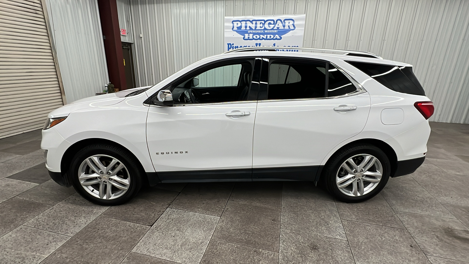 2019 Chevrolet Equinox Premier 2