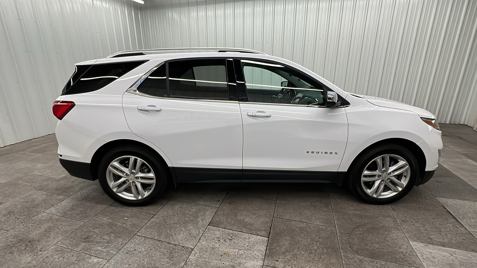 2019 Chevrolet Equinox Premier 9