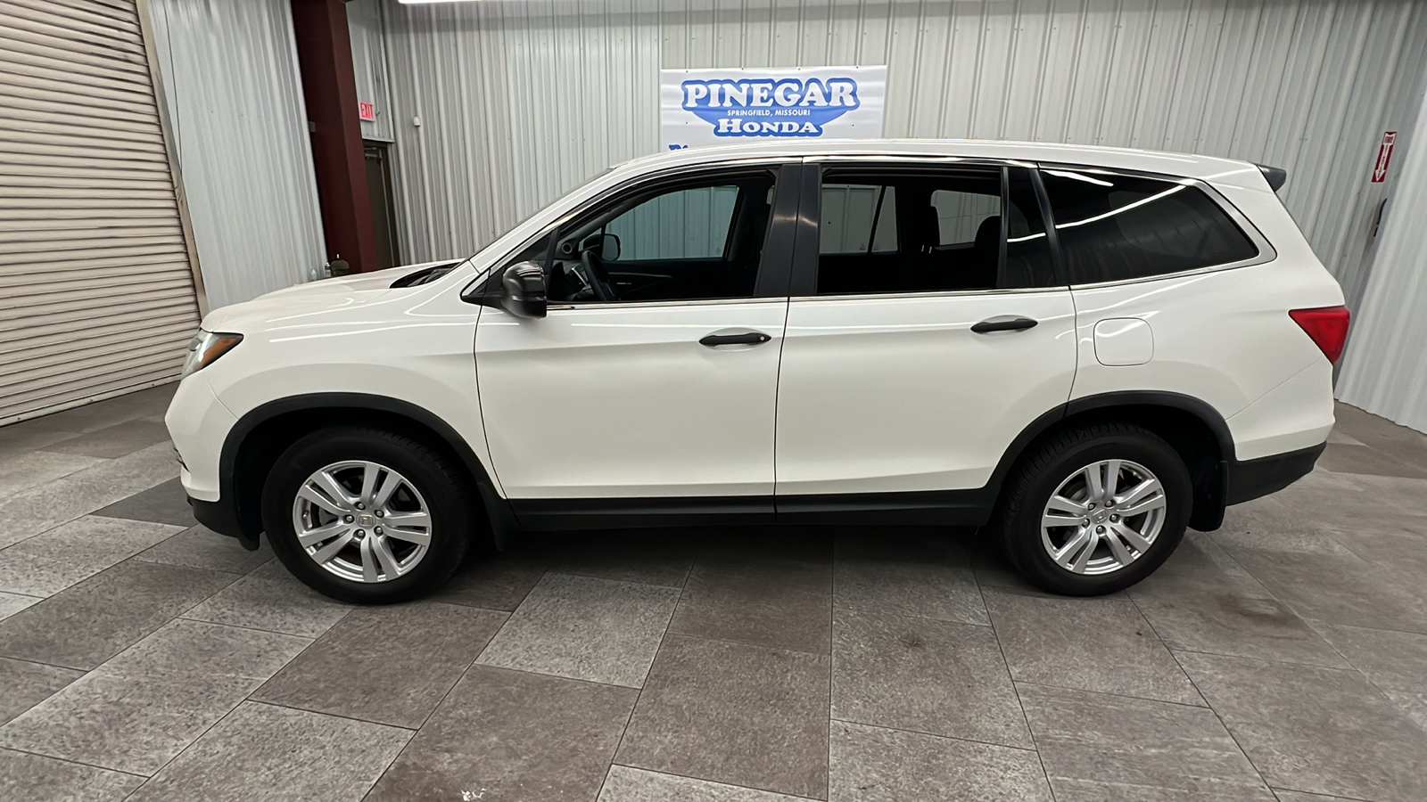 2018 Honda Pilot LX 2