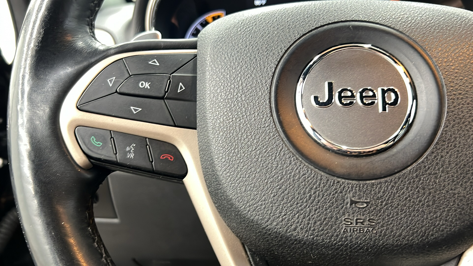 2014 Jeep Grand Cherokee Limited 22