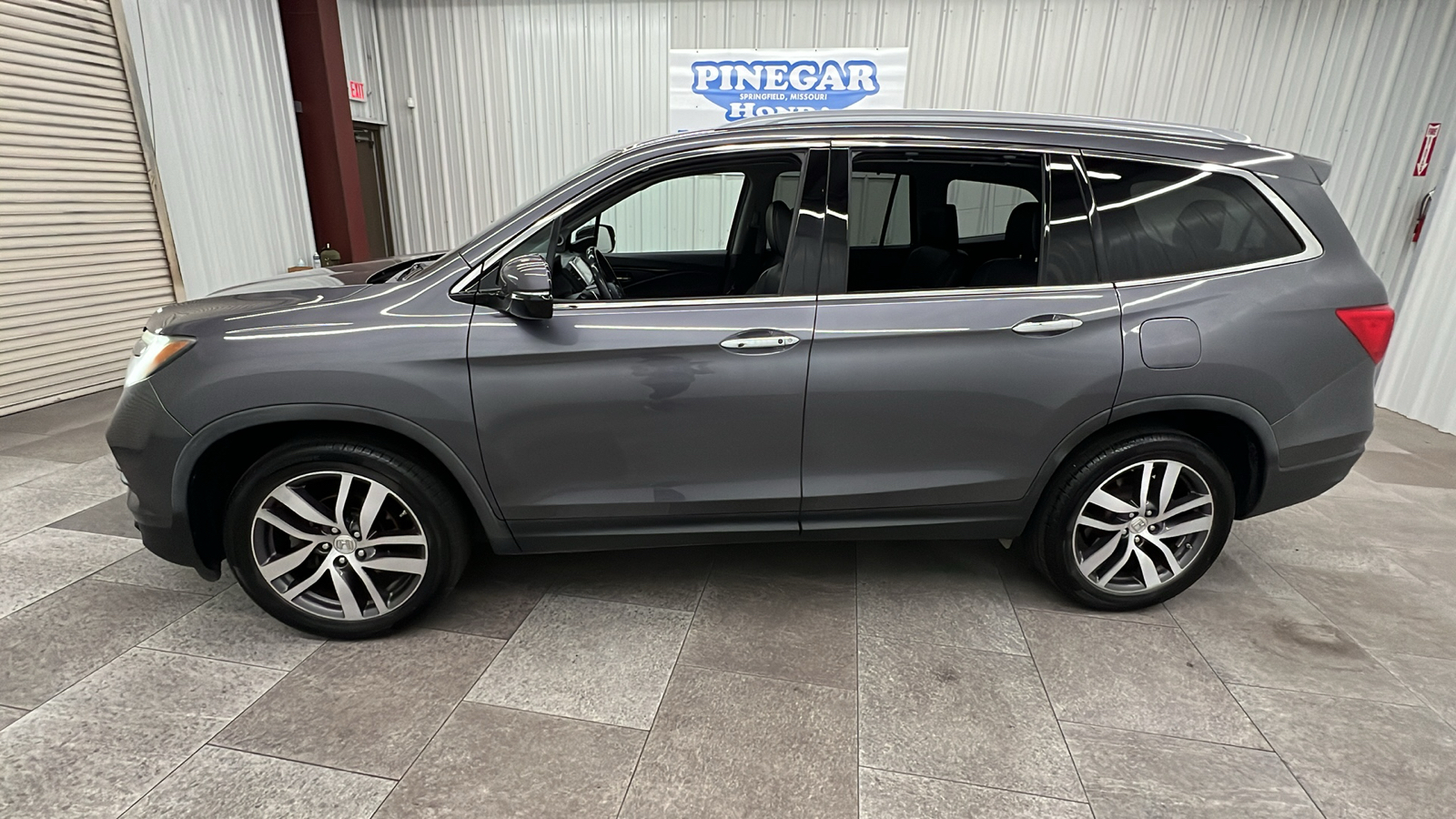 2016 Honda Pilot Elite 2