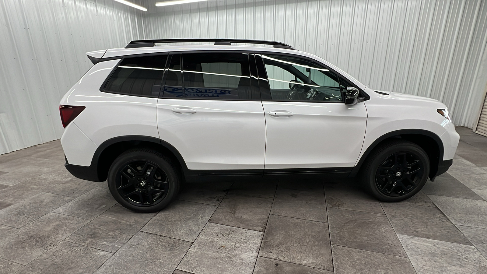 2025 Honda Passport Black Edition 9