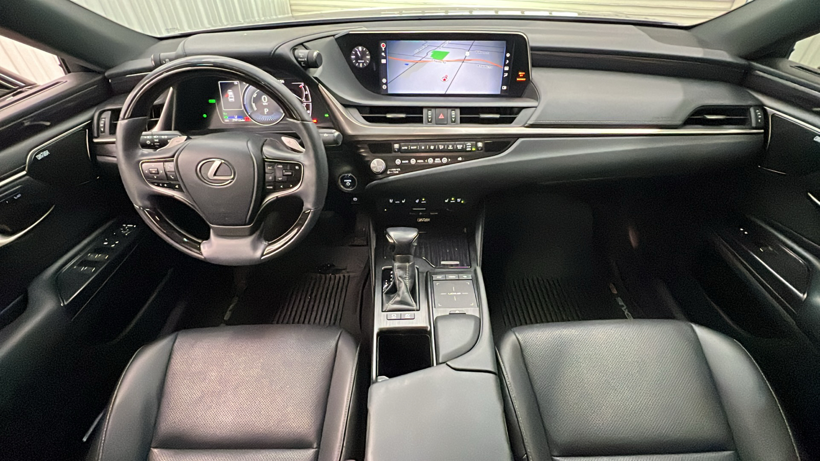 2021 Lexus ES 300h 14