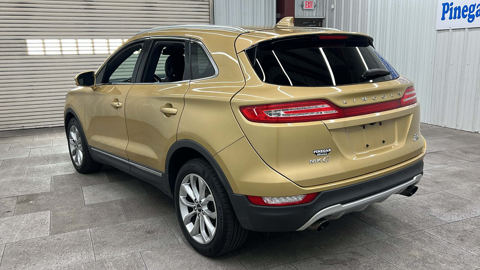 2015 Lincoln MKC Base 4