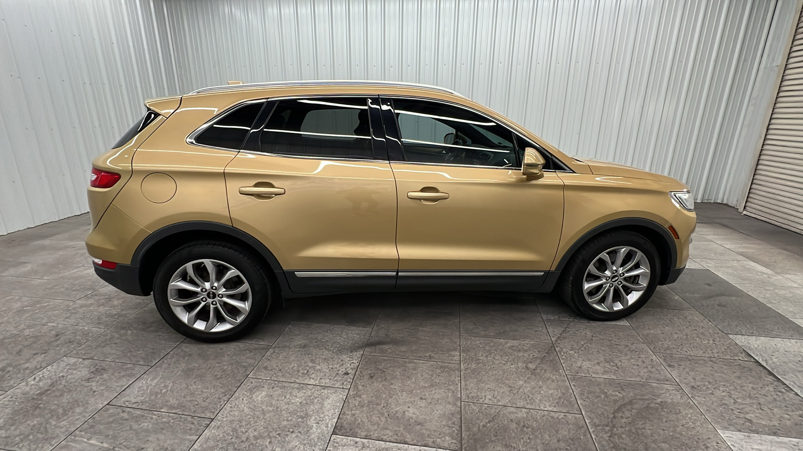 2015 Lincoln MKC Base 9