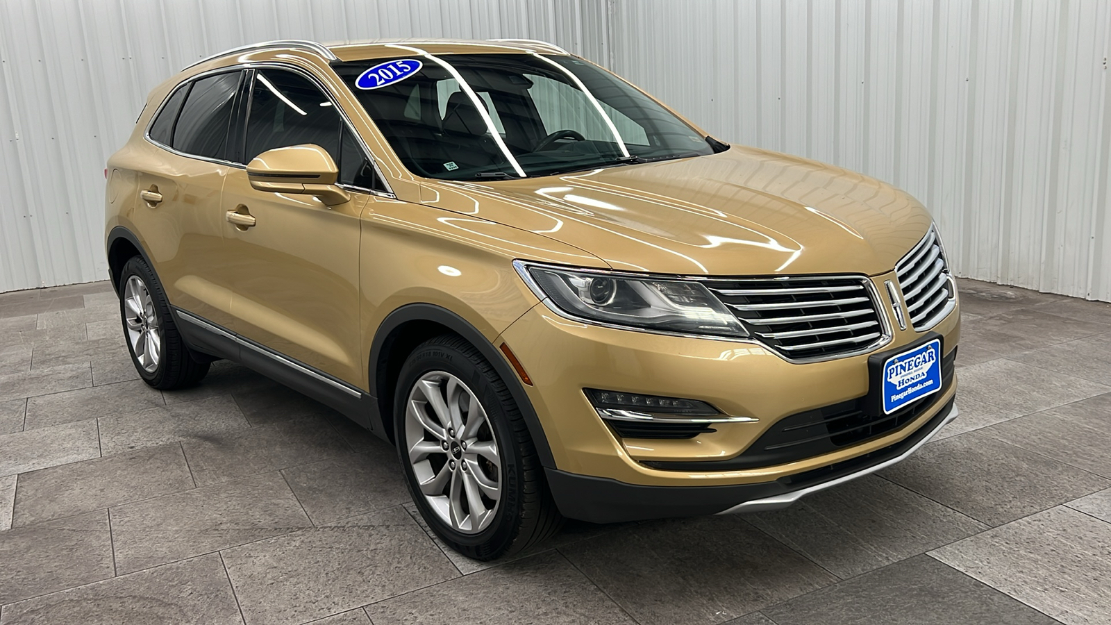 2015 Lincoln MKC Base 10