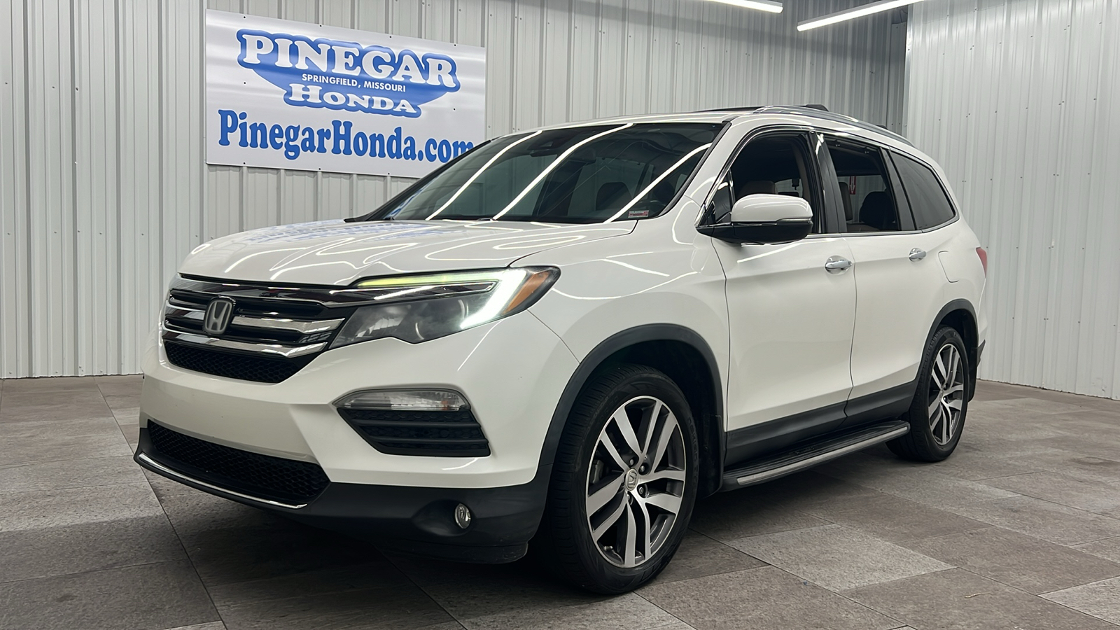 2016 Honda Pilot Touring 1