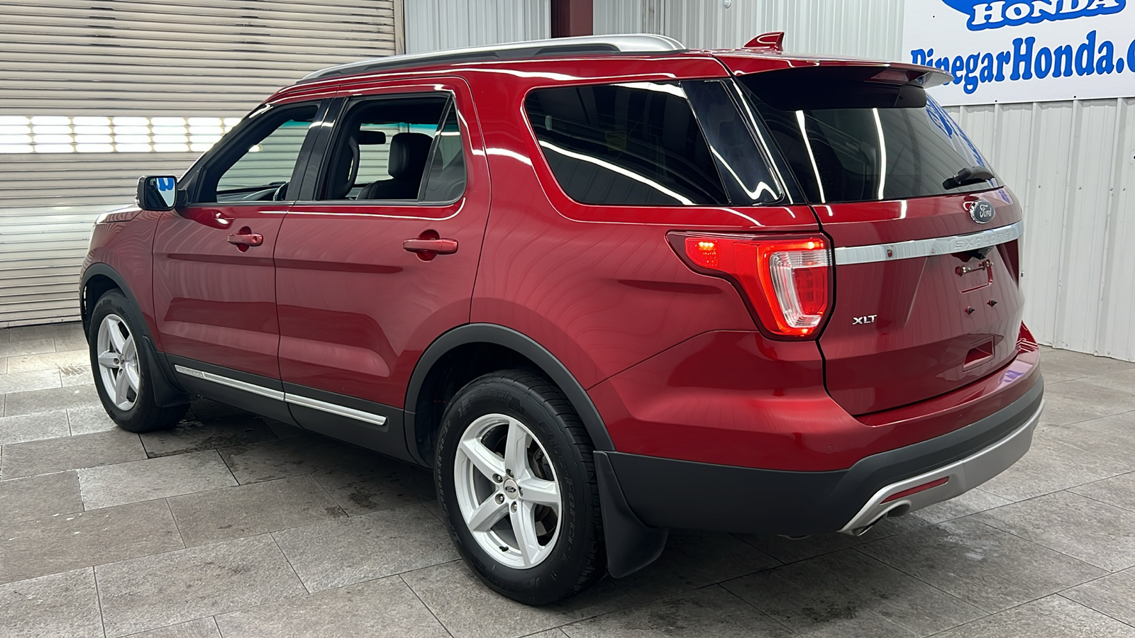 2016 Ford Explorer XLT 4