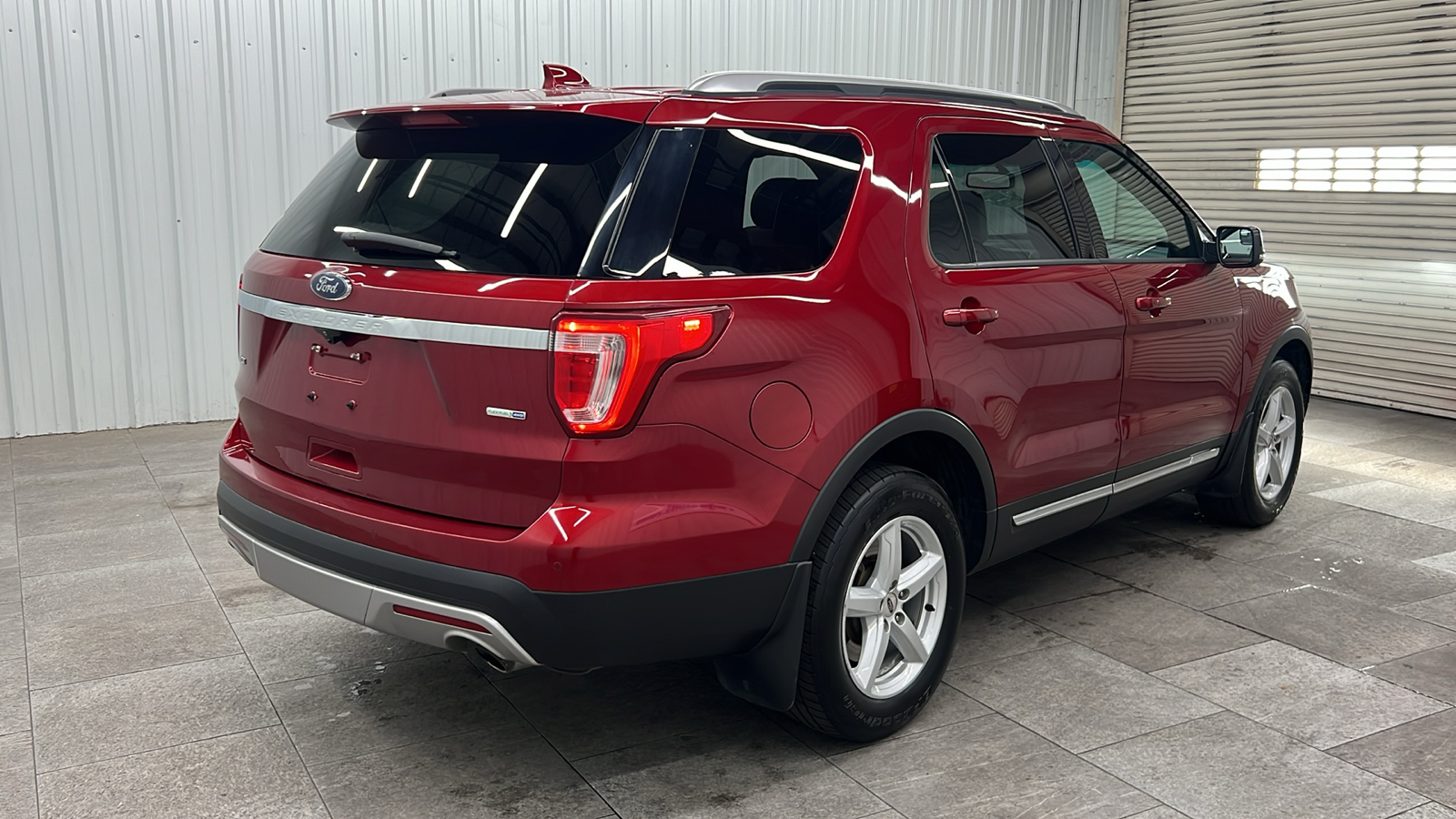 2016 Ford Explorer XLT 8