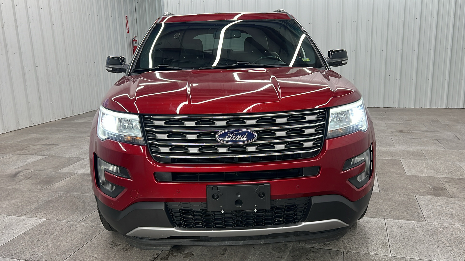 2016 Ford Explorer XLT 11