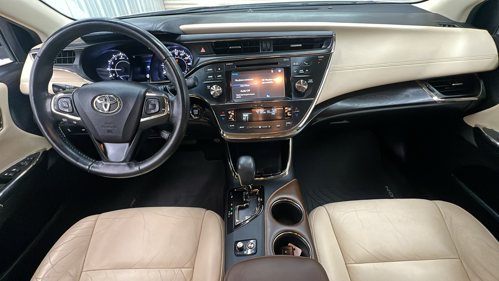 2016 Toyota Avalon XLE 14