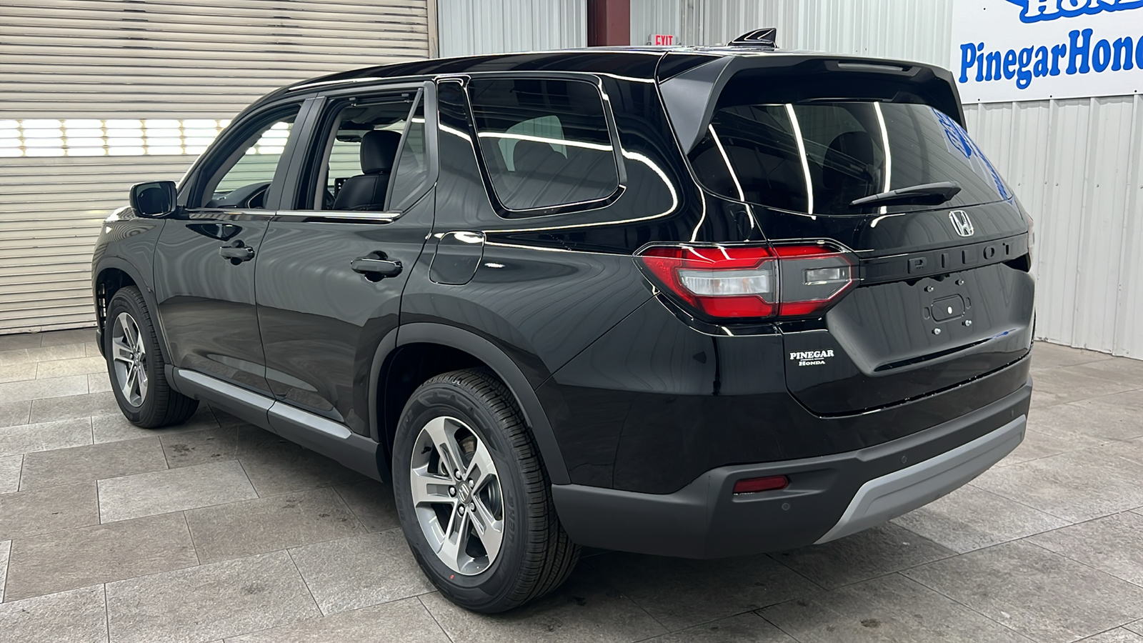 2025 Honda Pilot EX-L 4