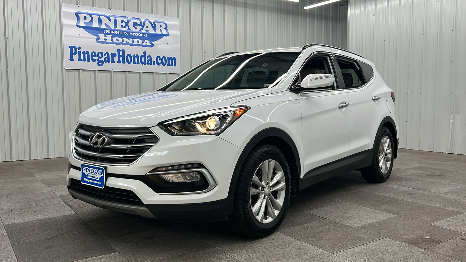 2018 Hyundai Santa Fe Sport 2.0L Turbo 1