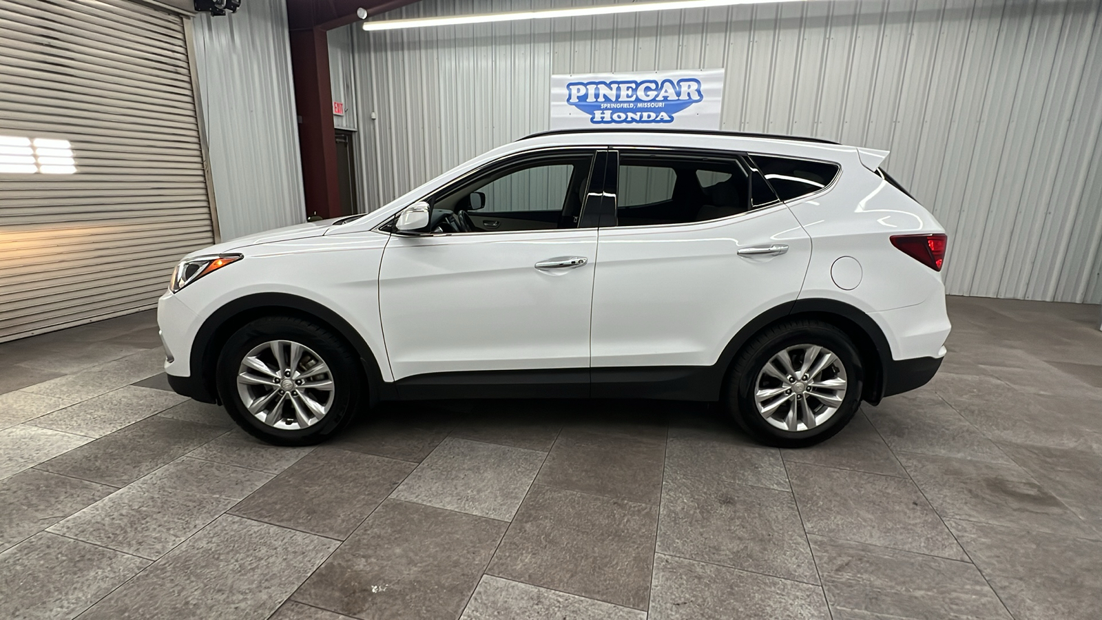 2018 Hyundai Santa Fe Sport 2.0L Turbo 2