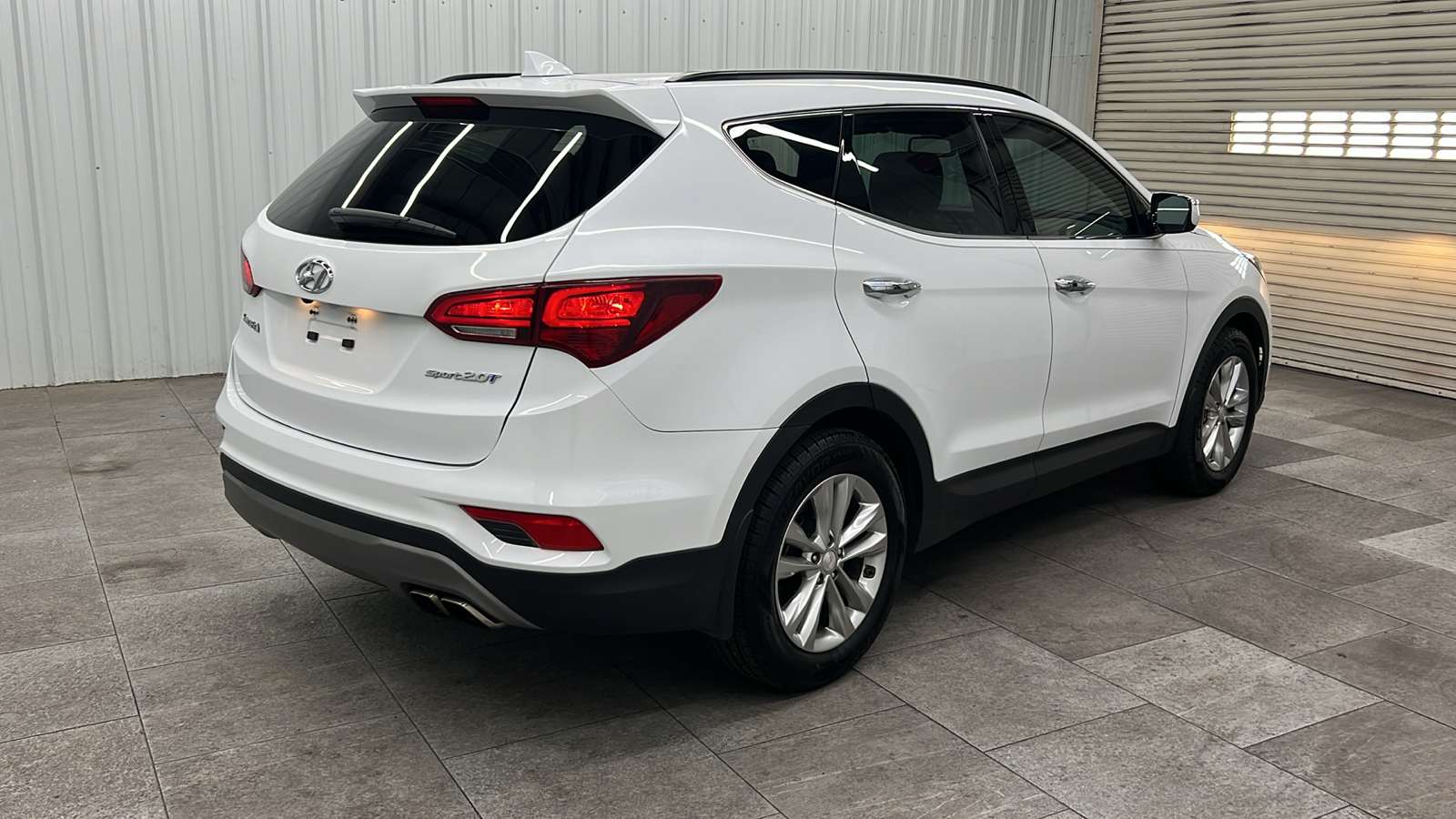 2018 Hyundai Santa Fe Sport 2.0L Turbo 8