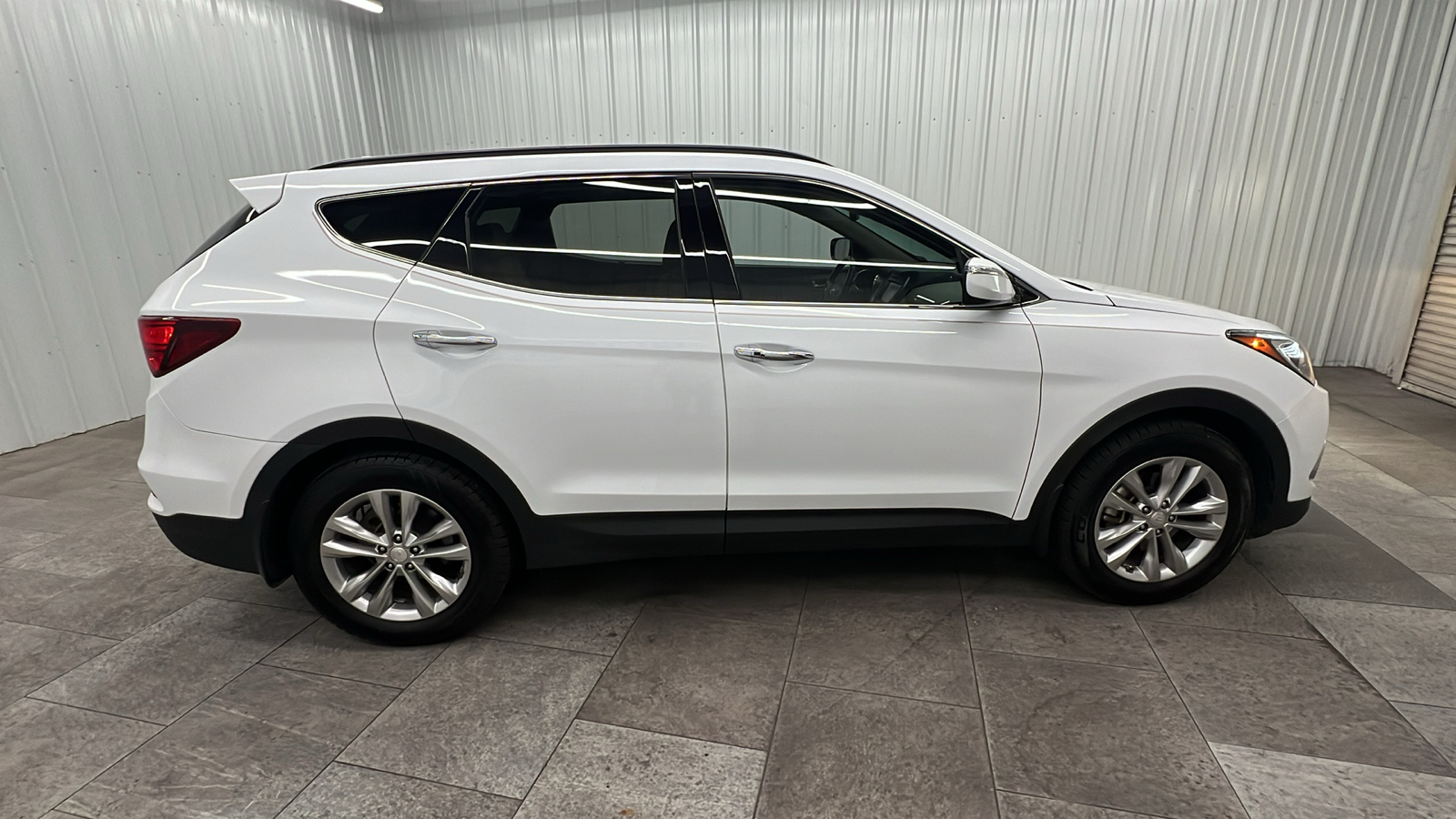 2018 Hyundai Santa Fe Sport 2.0L Turbo 9