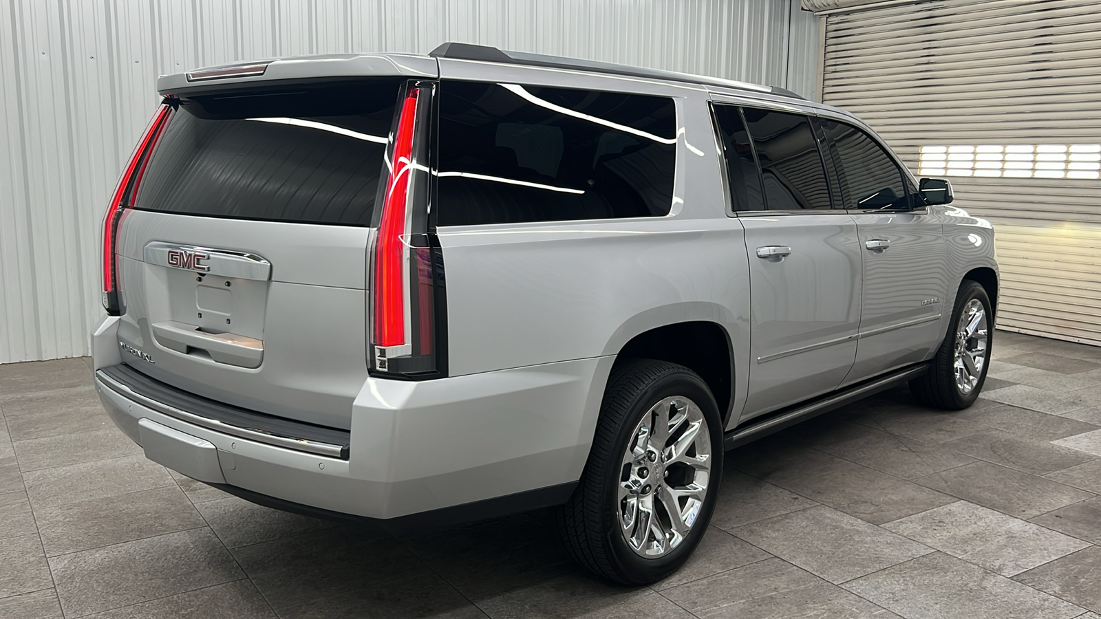 2018 GMC Yukon XL Denali 7