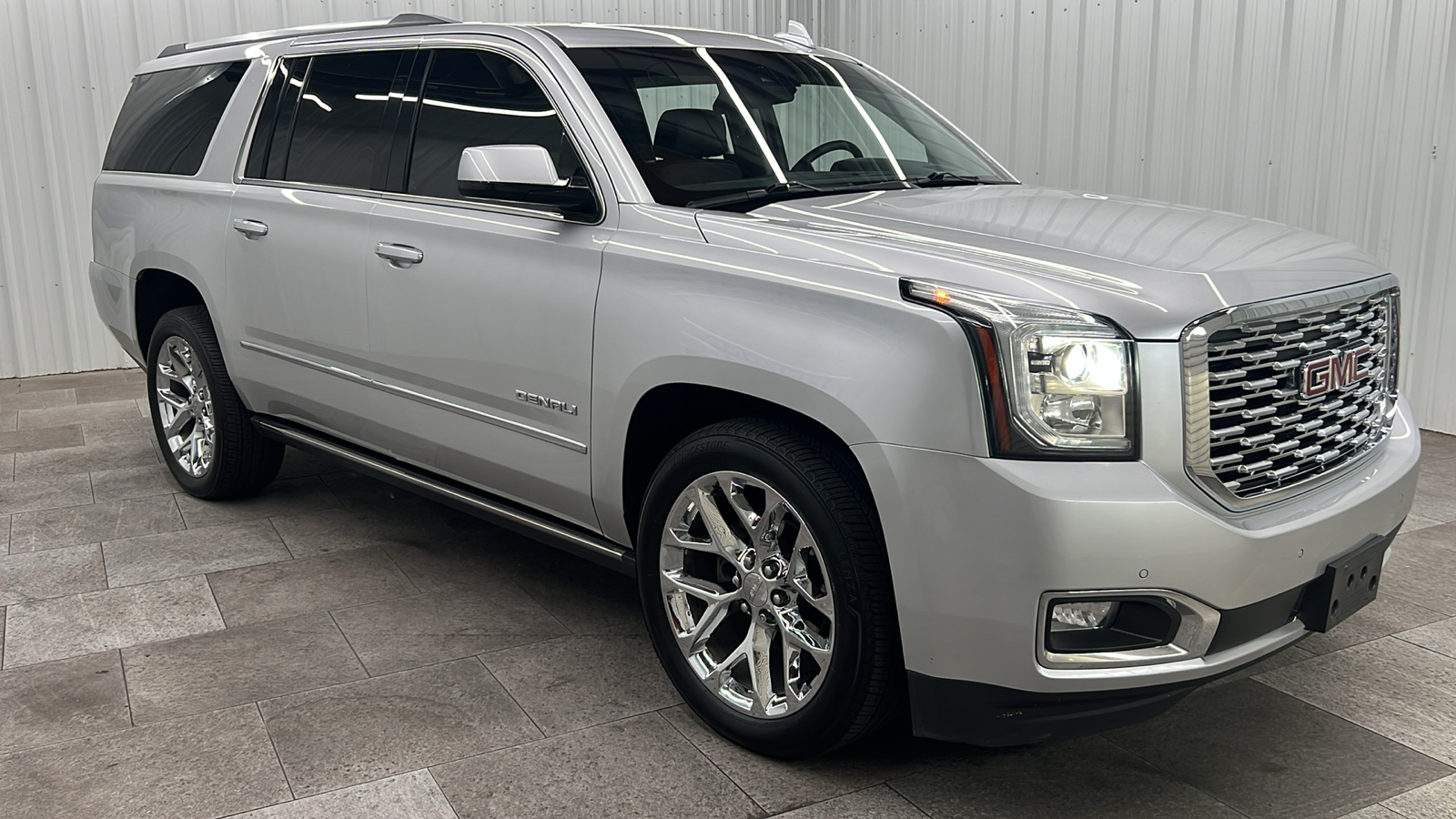 2018 GMC Yukon XL Denali 9