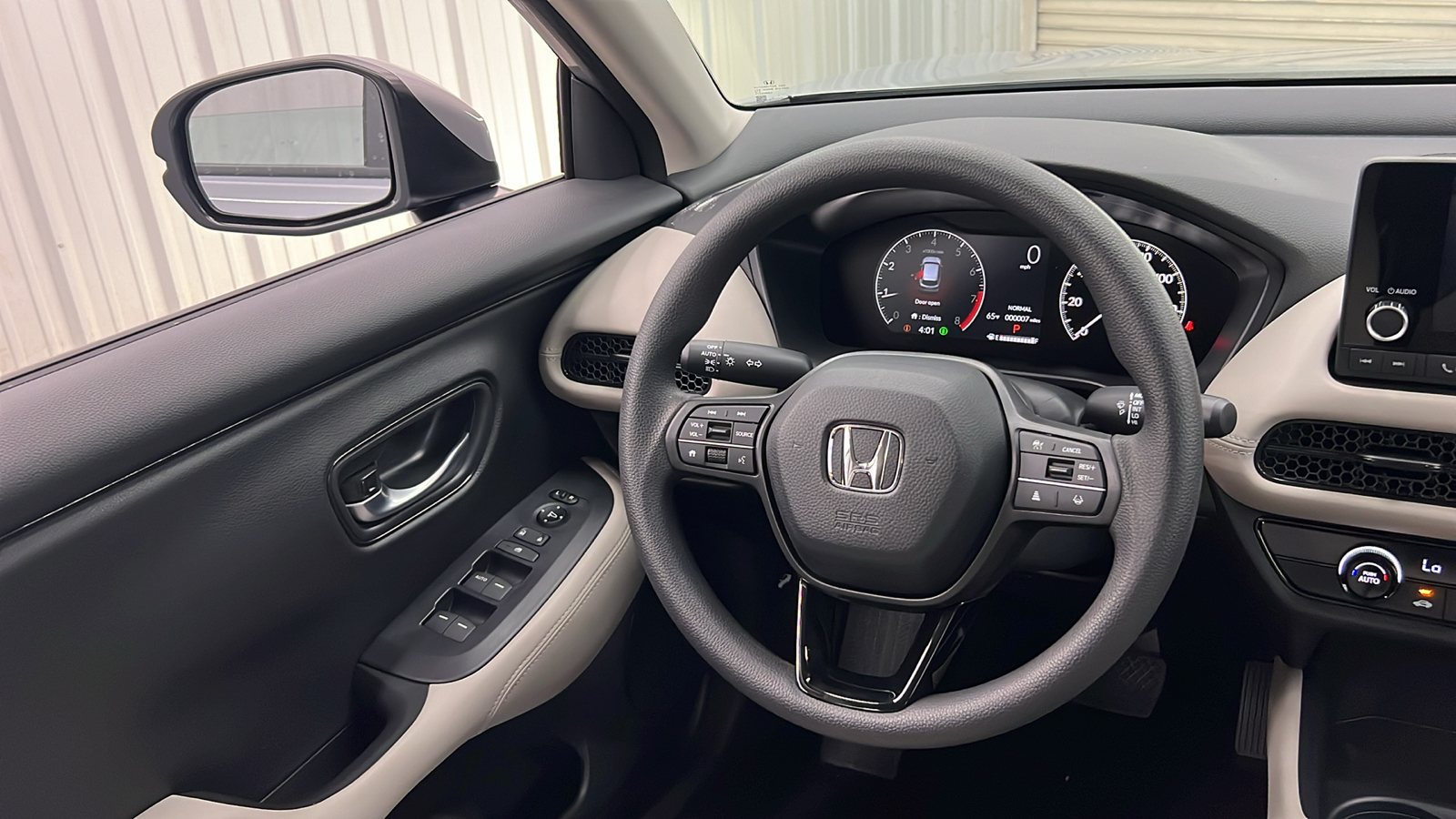 2025 Honda HR-V LX 13