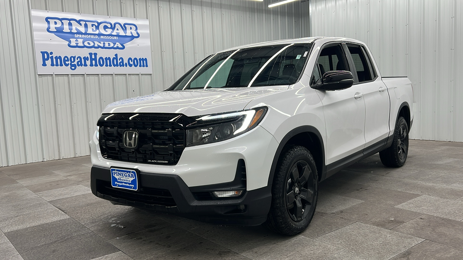 2025 Honda Ridgeline Black Edition 1