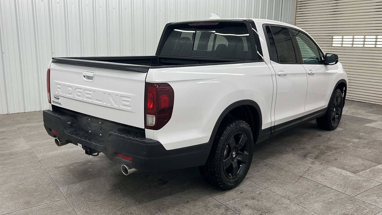 2025 Honda Ridgeline Black Edition 7