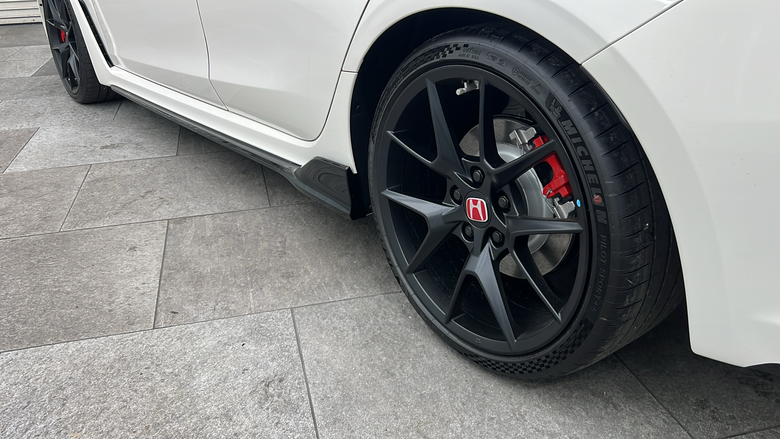 2025 Honda Civic Type R Base 3