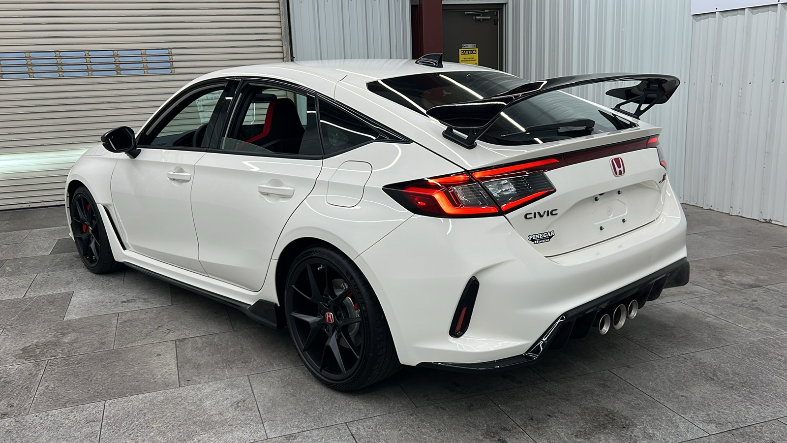 2025 Honda Civic Type R Base 4