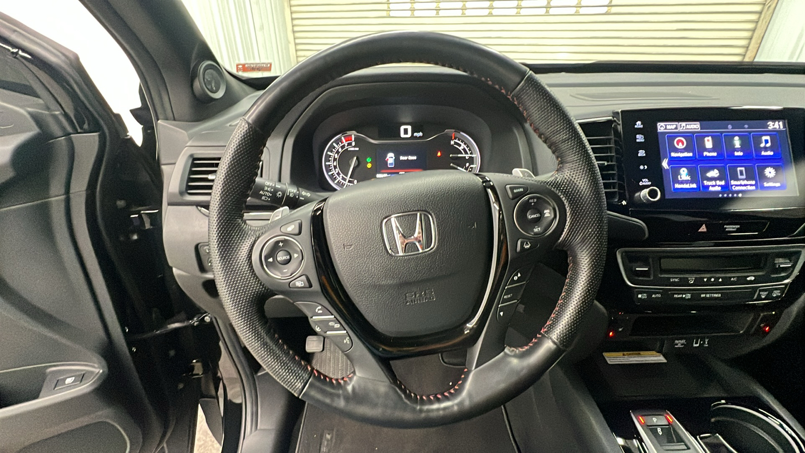 2023 Honda Ridgeline Black Edition 24