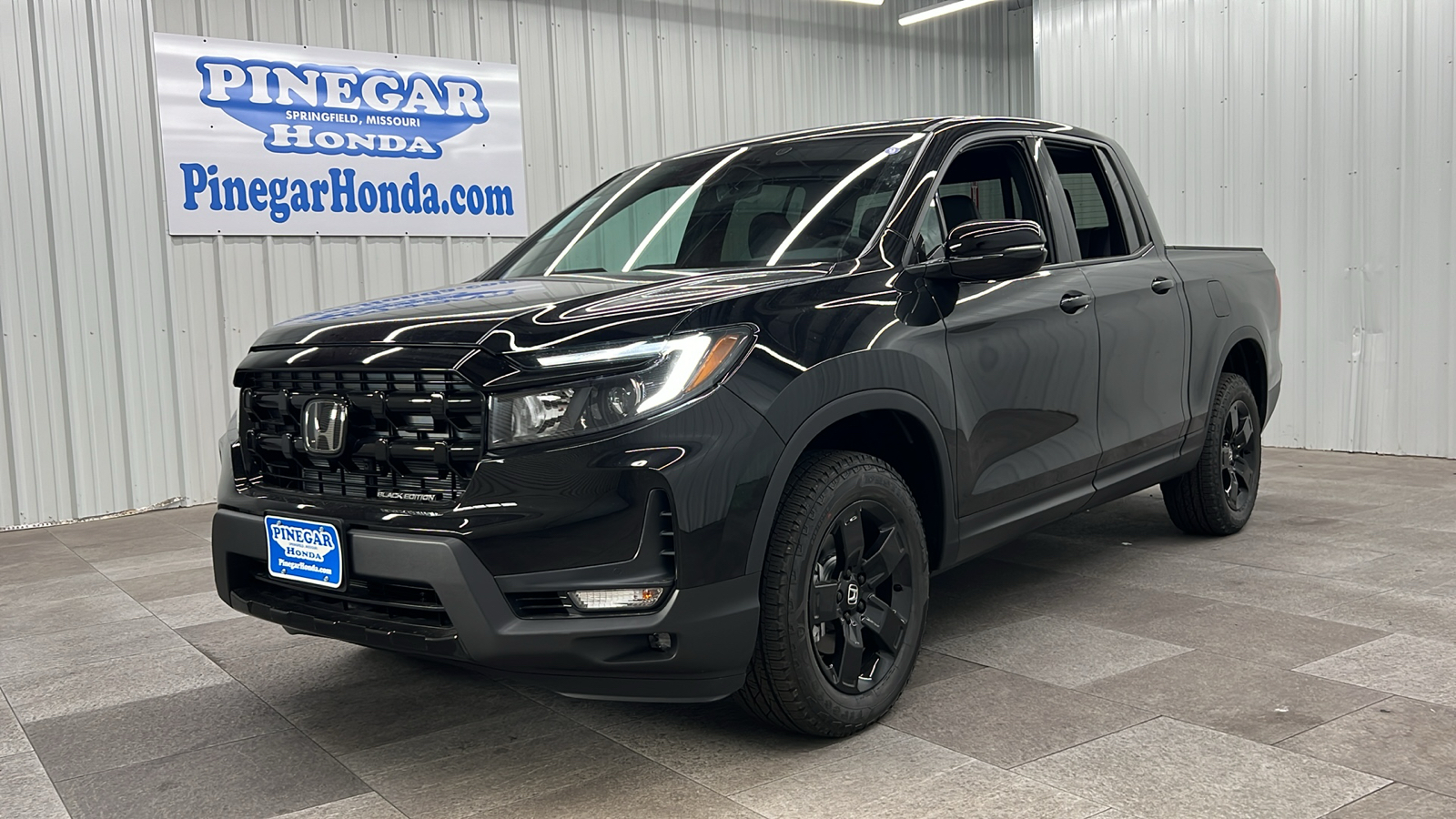 2025 Honda Ridgeline Black Edition 1