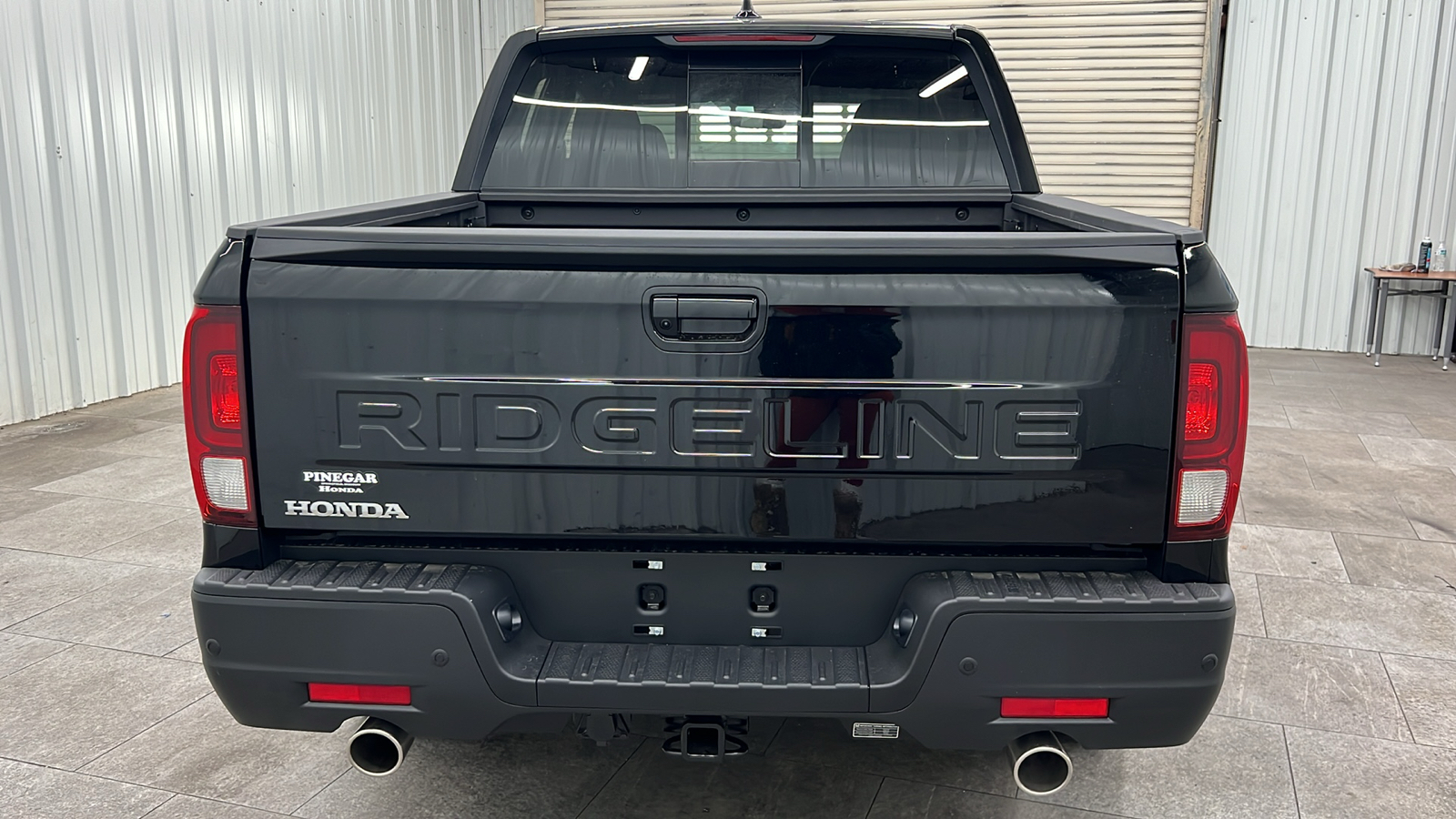 2025 Honda Ridgeline Black Edition 5