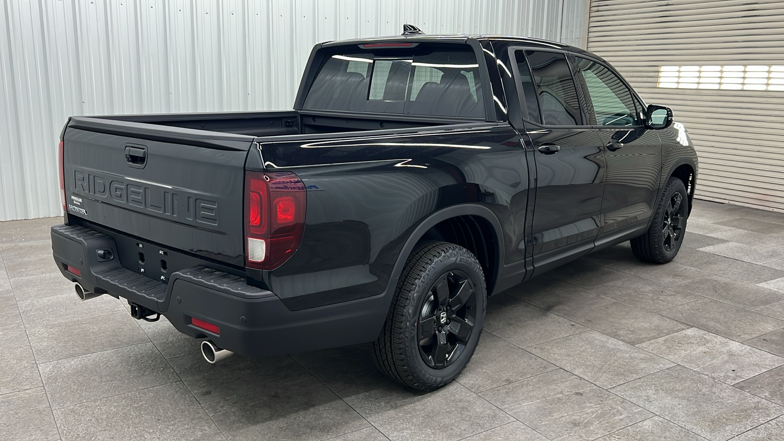 2025 Honda Ridgeline Black Edition 7