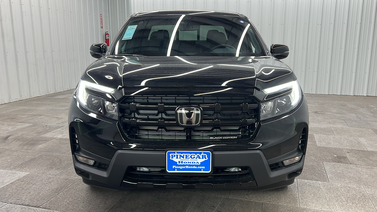 2025 Honda Ridgeline Black Edition 10