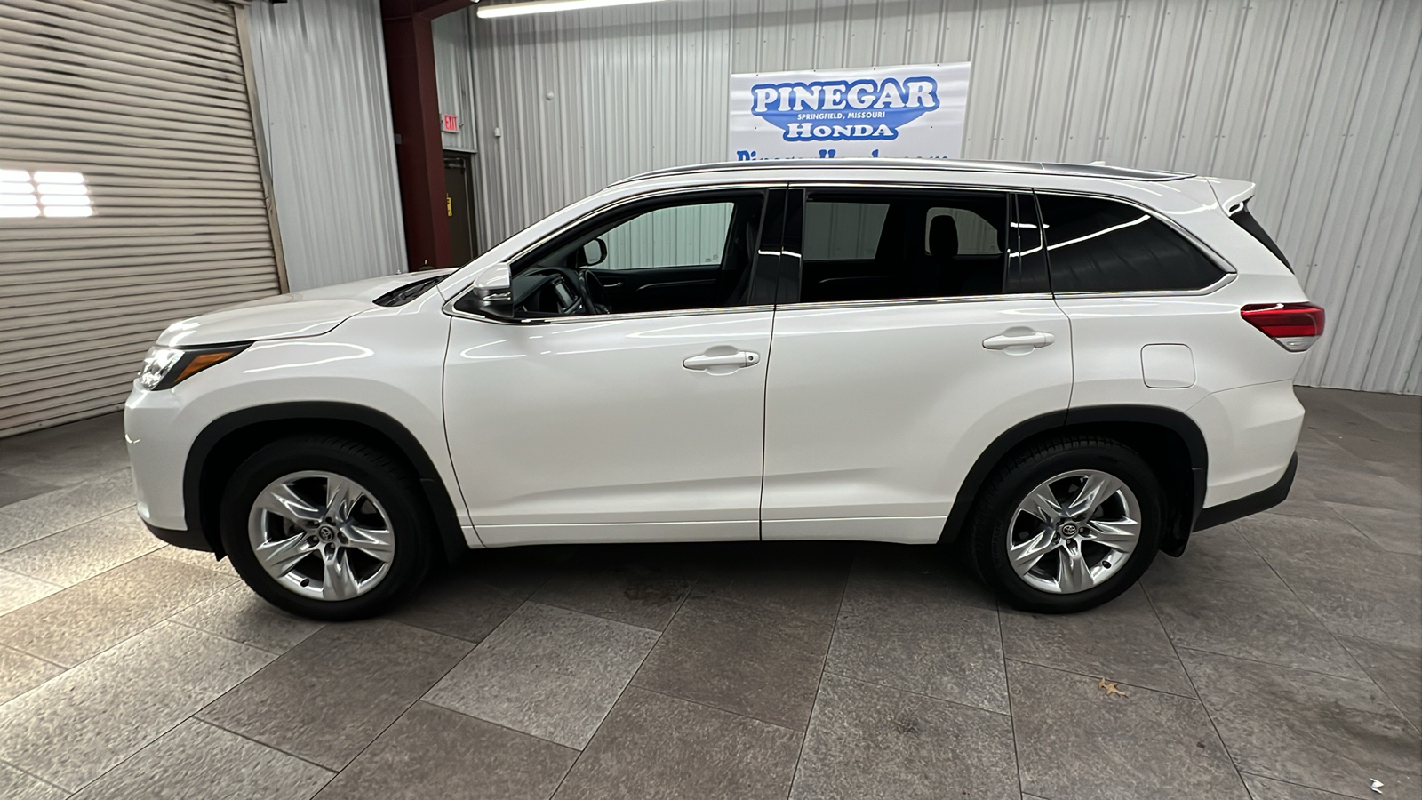 2019 Toyota Highlander Limited 2