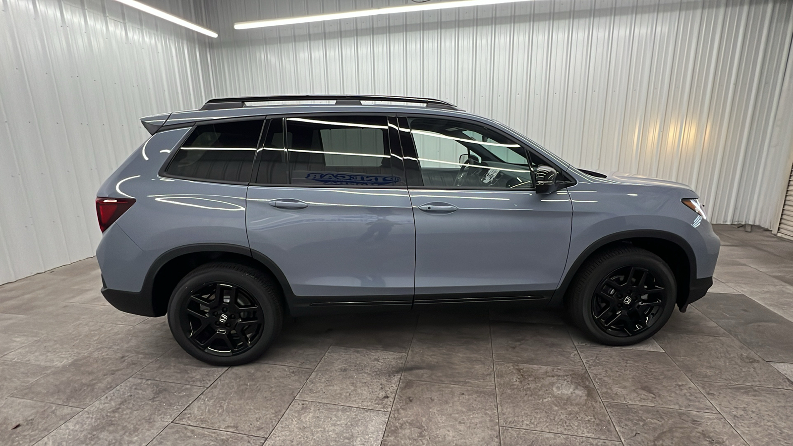 2025 Honda Passport Black Edition 9