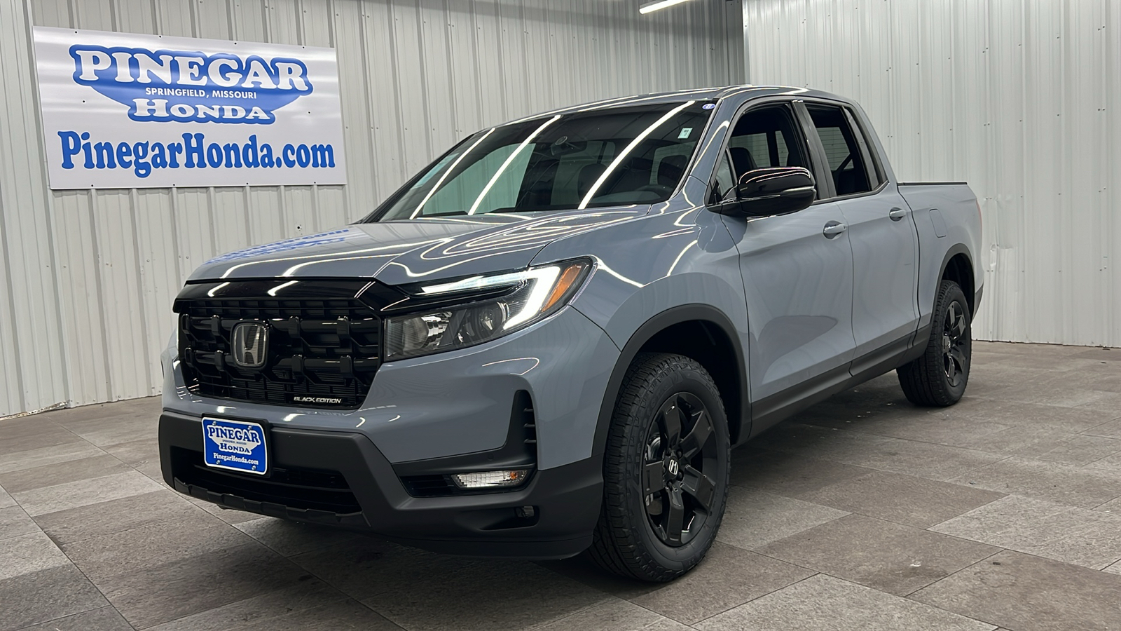 2025 Honda Ridgeline Black Edition 1