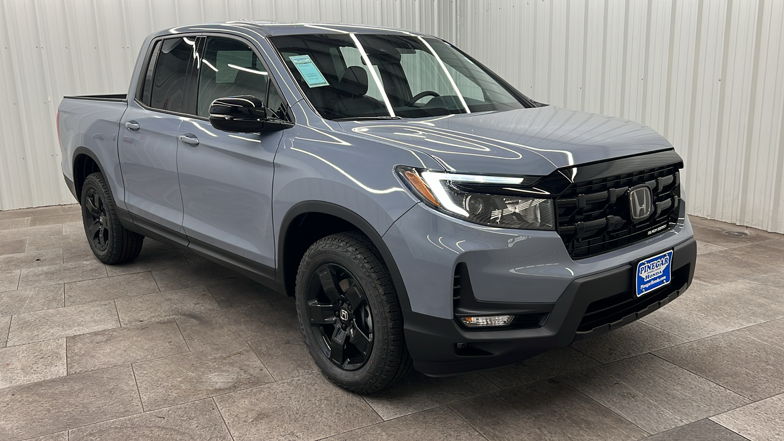 2025 Honda Ridgeline Black Edition 9