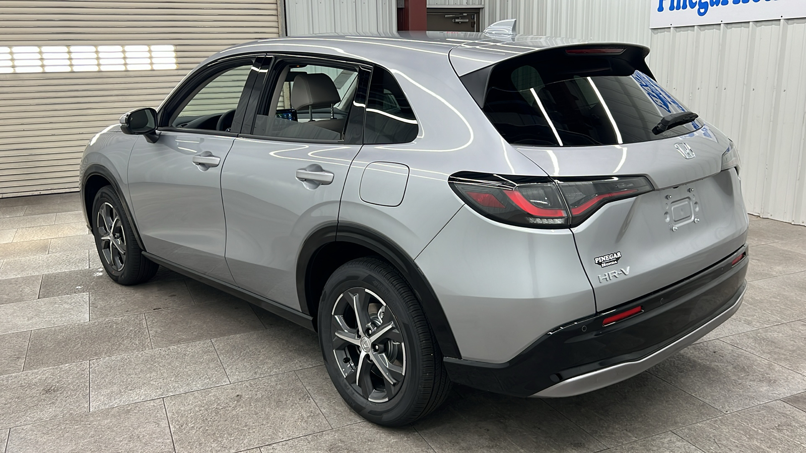 2025 Honda HR-V EX-L 4