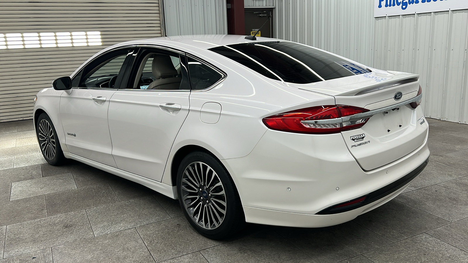 2018 Ford Fusion Hybrid Titanium 4