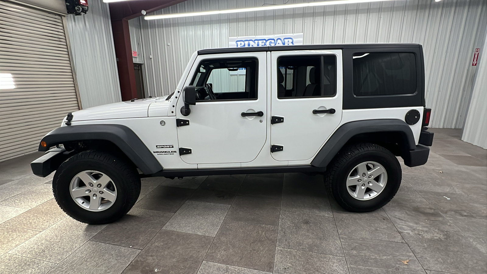 2015 Jeep Wrangler Unlimited Sport 2