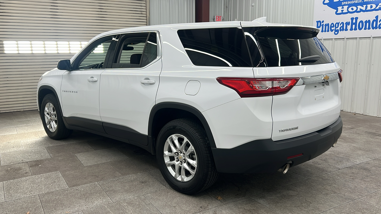 2019 Chevrolet Traverse LS 4