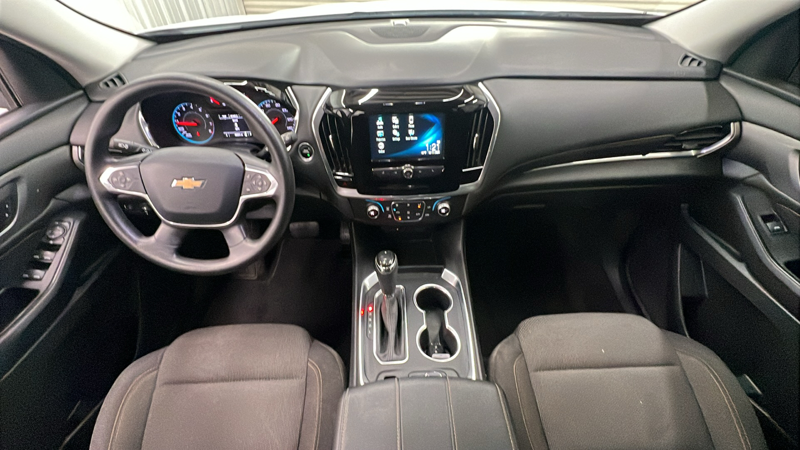 2019 Chevrolet Traverse LS 13