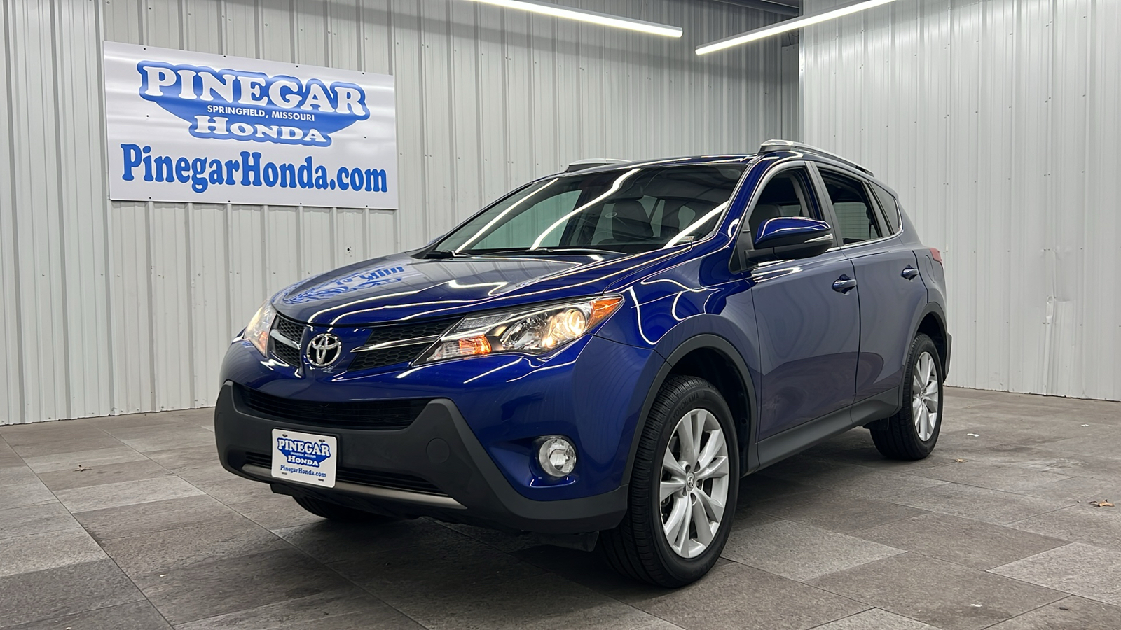 2015 Toyota RAV4 Limited 1