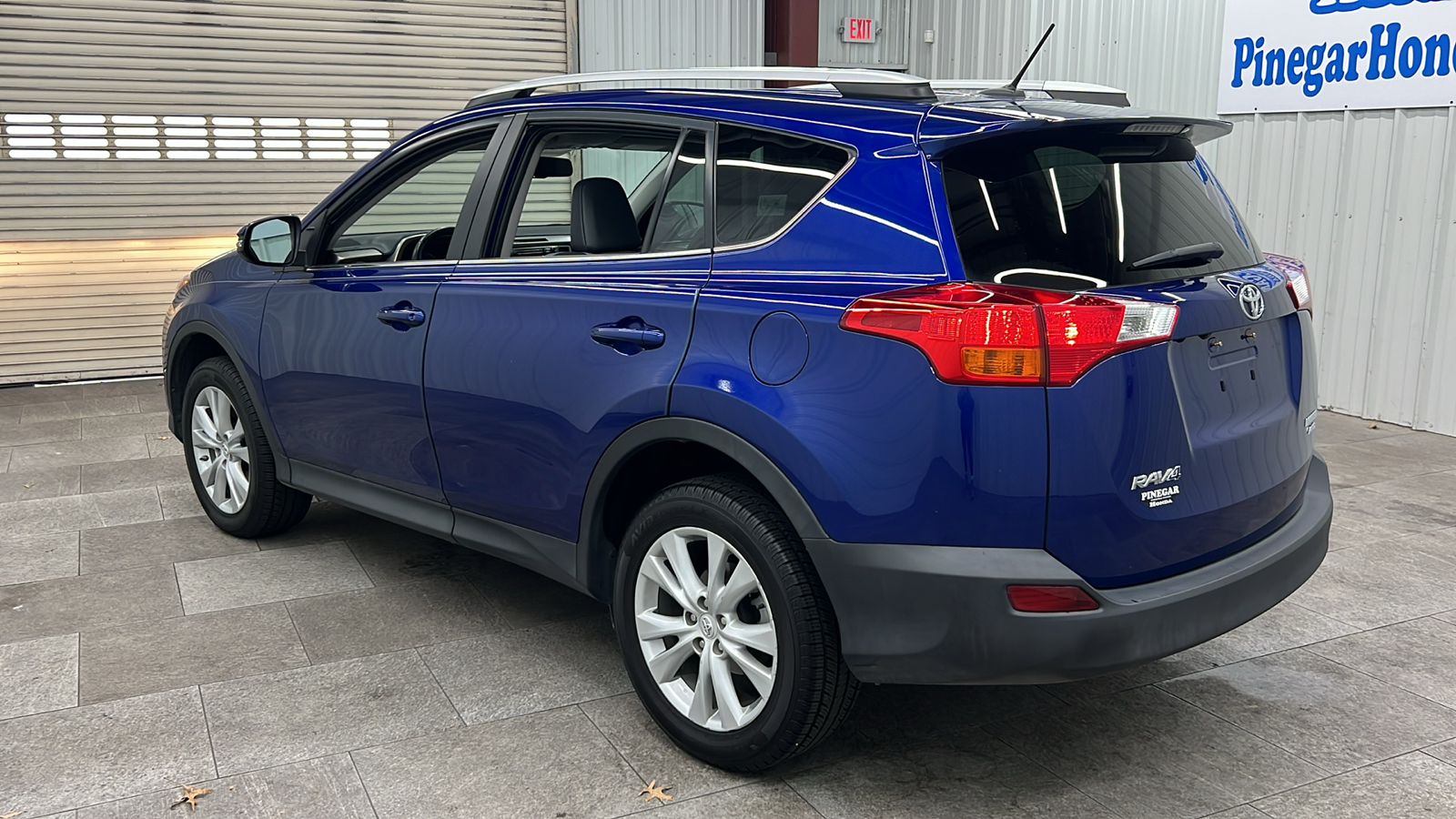 2015 Toyota RAV4 Limited 4