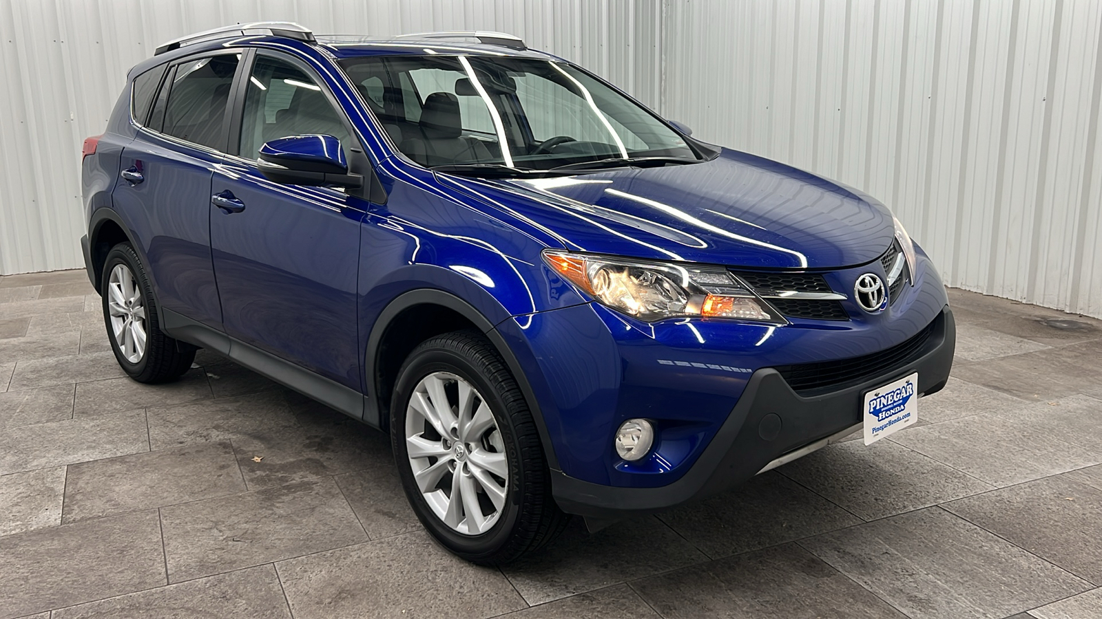 2015 Toyota RAV4 Limited 10