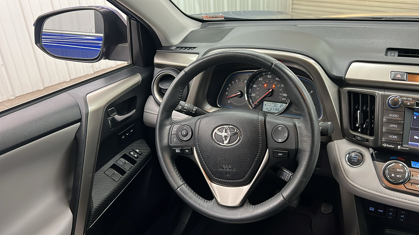 2015 Toyota RAV4 Limited 15