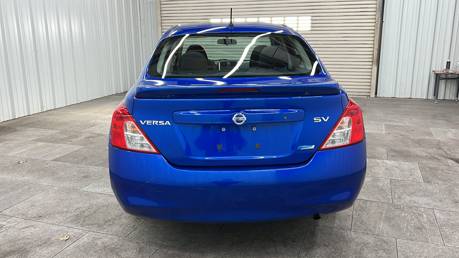 2013 Nissan Versa 1.6 SV 5