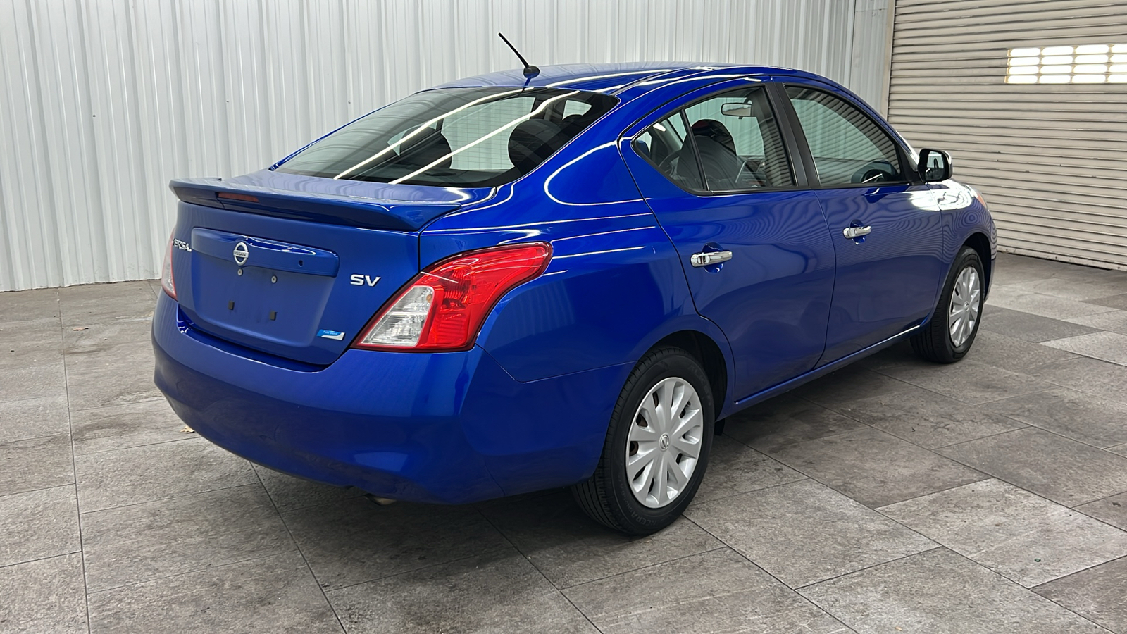 2013 Nissan Versa 1.6 SV 8