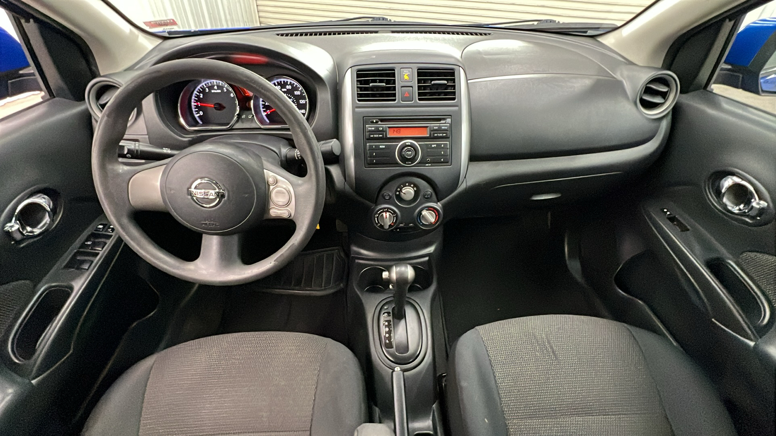 2013 Nissan Versa 1.6 SV 13