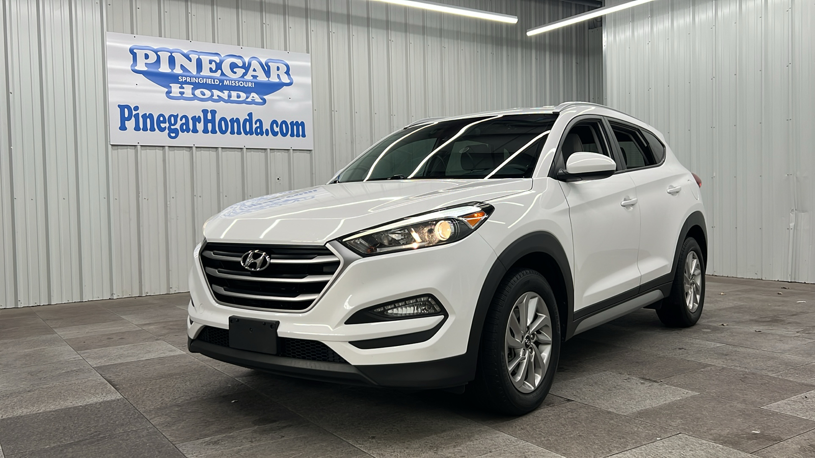 2017 Hyundai Tucson SE 1